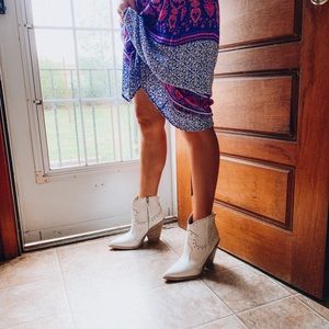 Sam Edelman white croc skin studded booties